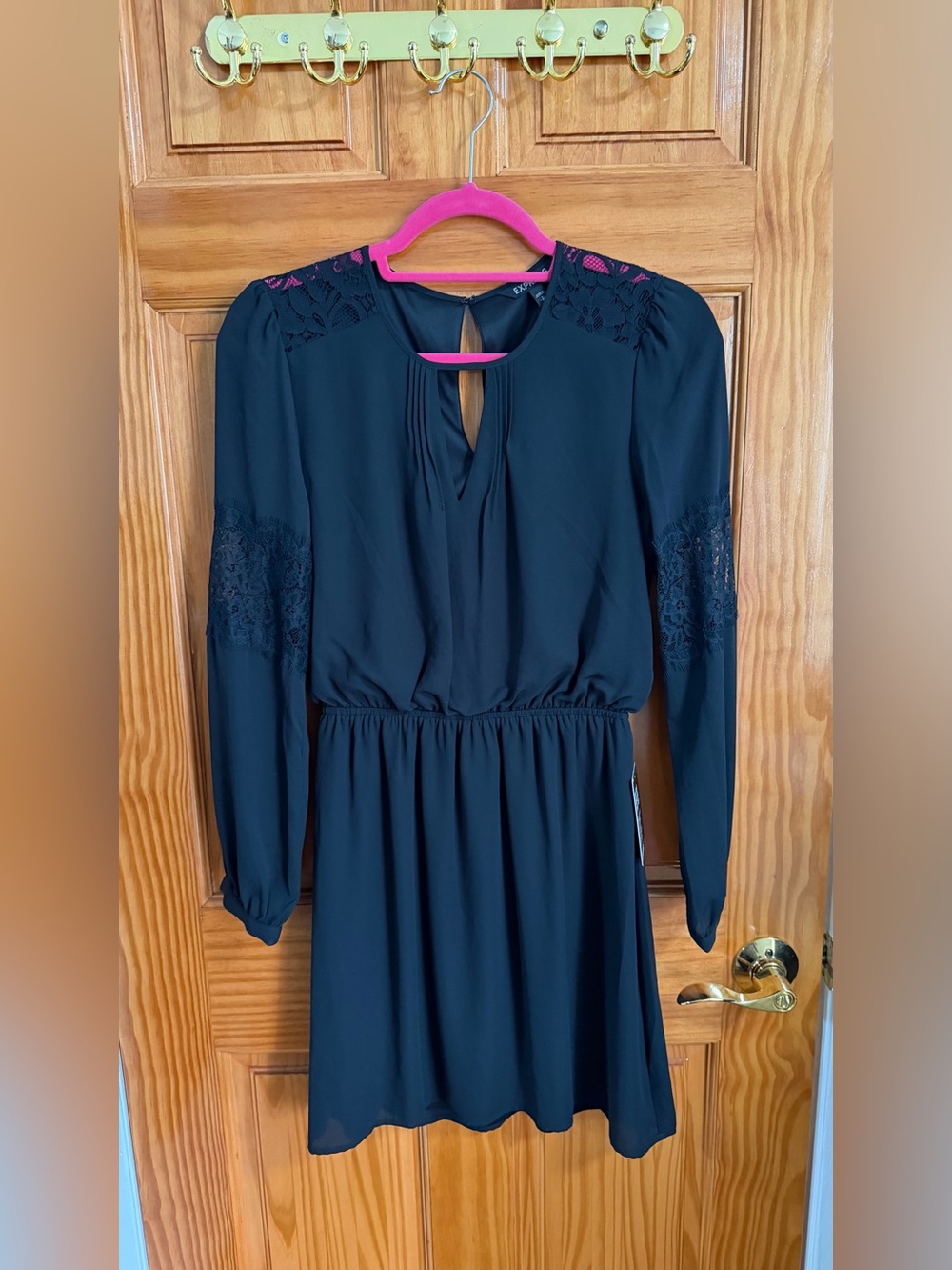 Black Lace-Accent Long Sleeve Dress